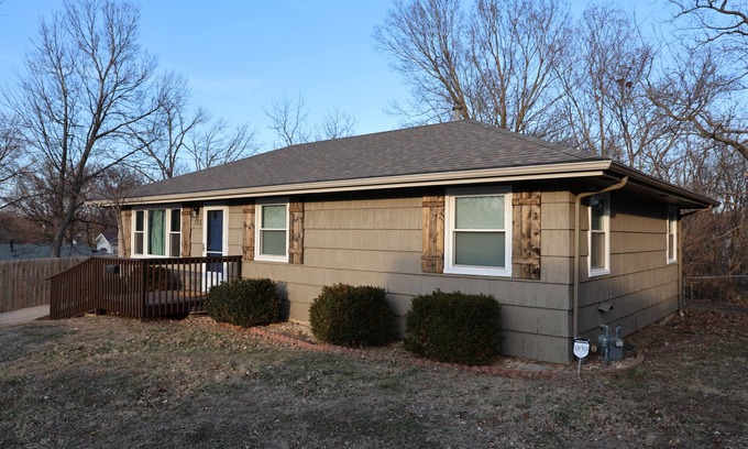 Sugar Creek Casa | Heartland Haven in Kansas City/Independence Area: Pet Friendly &Newly Remodeled!