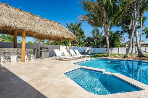Harbor Village Casa | Heated Pool - 1 Km to Beach - FirePit