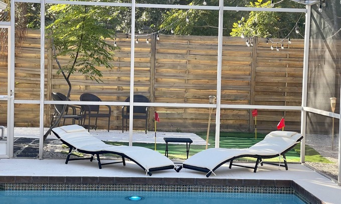 Bee Ridge Casa | Heated pool, Game Room and Mini Golf, 4 Bed Home