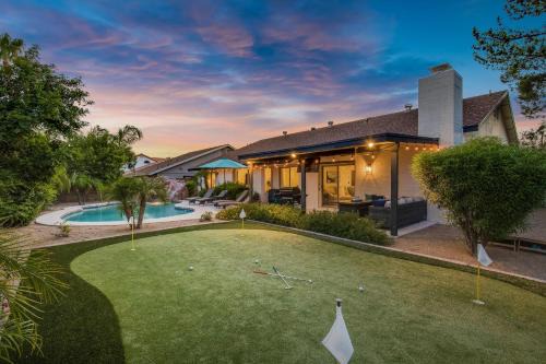 Santiago Casa | Heated Pool, Waterslide, Putting Green