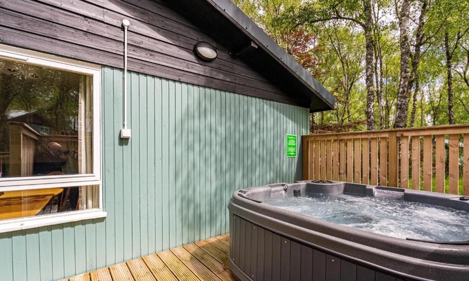 East Lewiston Apartamento | Heather Lodge 3 with Hot Tub