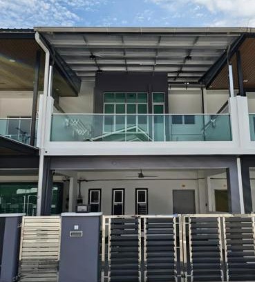 Pangkor Island Casa | Hello Pangkor Home 73A - A Nest for 12 buddies