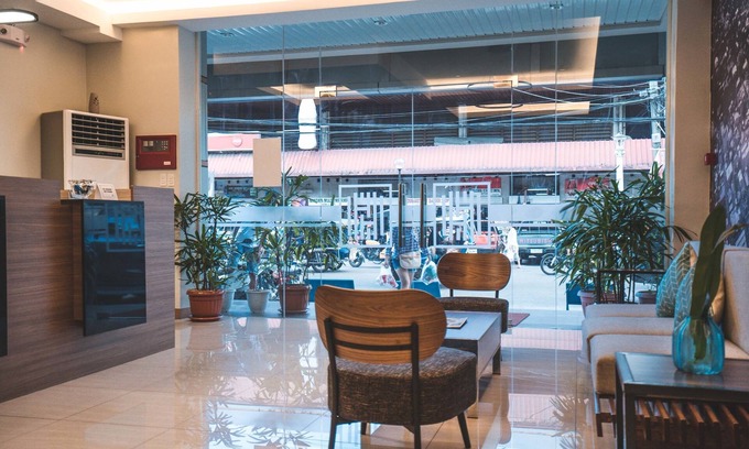 Dumaguete Hotel | Henia Hotel