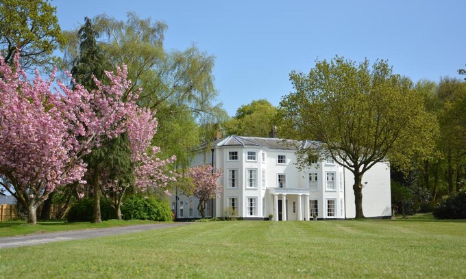 Beccles Casa | Henstead Hall