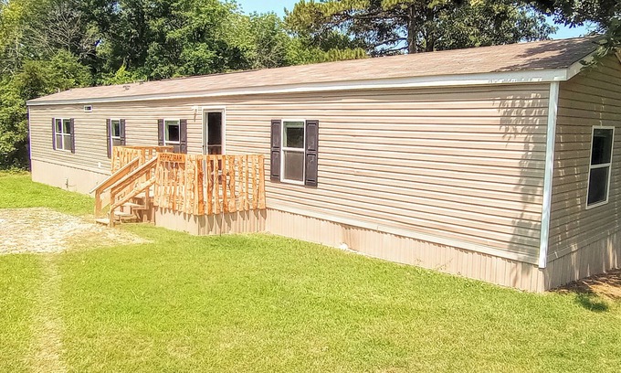 Calico Rock Casa | Hephzibah in "The Land"