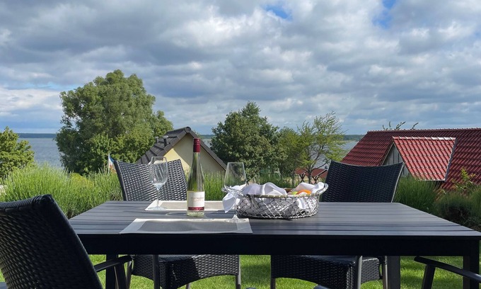 Muritz Apartamento | Herberge Seensucht Fewo Fleesensee ground floor with lake view