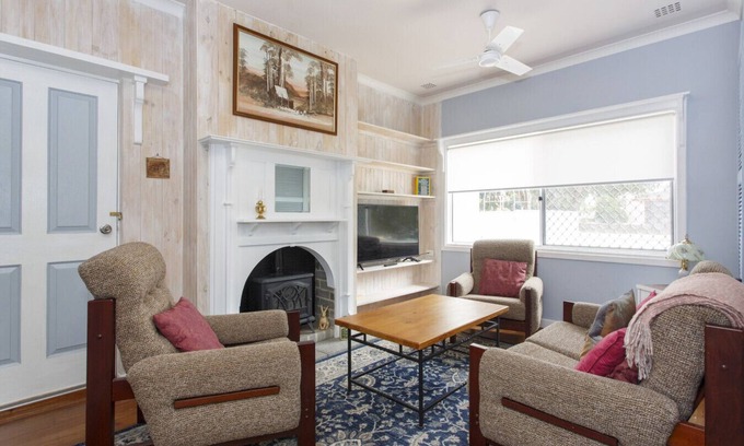 Hamilton Hill Casa | Heritage Cottage - 2-bedrooms