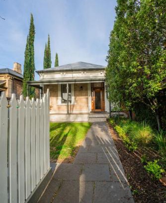 St Peters Casa | Heritage Elegance Close to CBD