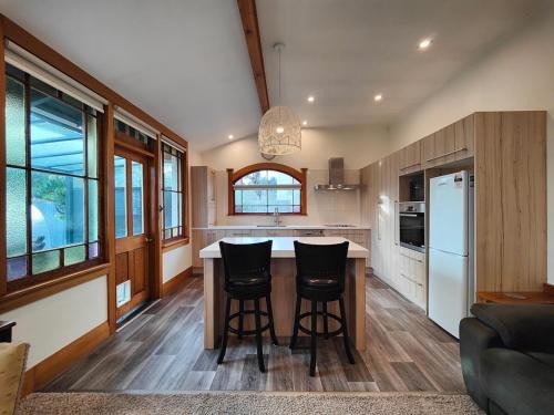 Invercargill Casa | Heritage & Heart by the Park