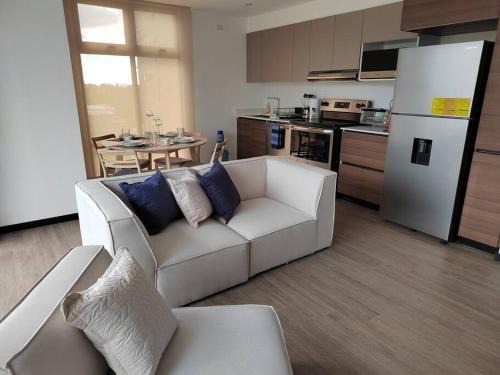 Zona 10 Apartamento | Hermoso apartamento nuevo en zona 10!