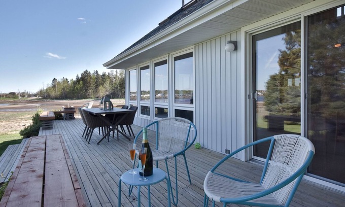 Shediac Casa | HERON HOUSE Oceanfront Beach Home Pool Private