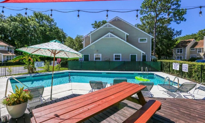 Mount Pleasant Casa | Herons' Haven