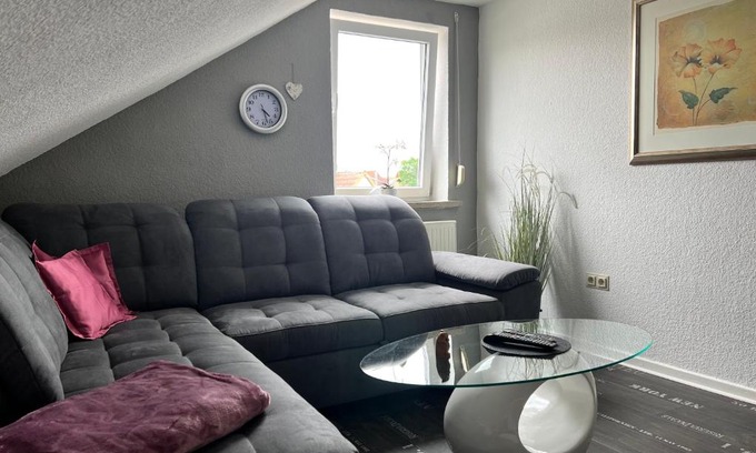 Niestetal Apartamento | Herzlich willkommen in der Dachstube Niestetal