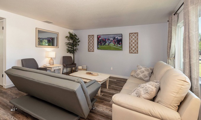 Veterans Park Casa | Hidden Gem In Boise!