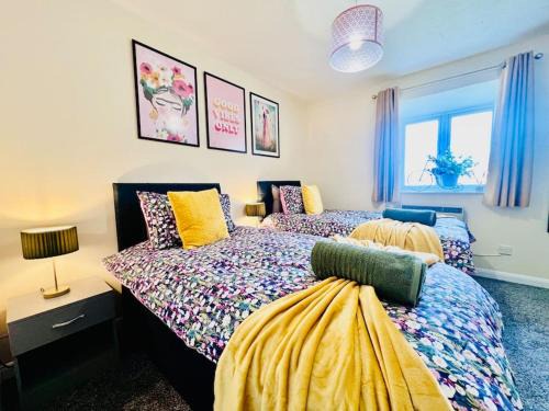 Chelmsford Casa | Hidden Gem in Chelmsford by Artisan Stays I Weekly or Monthly Stay Offer I Free Parking I Sleeps 5