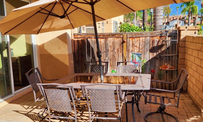 Temecula Condominio | Hidden Paradise in the Heart of the City