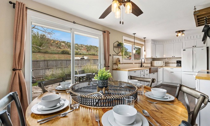 Loveland Casa | Hidden Valley Retreat | Quiet Escape w/ Mtn Views!