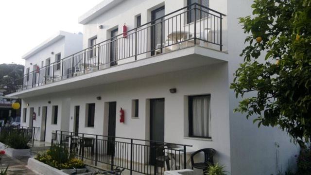 Ipsos Apartamento | Hide Away Ipsos