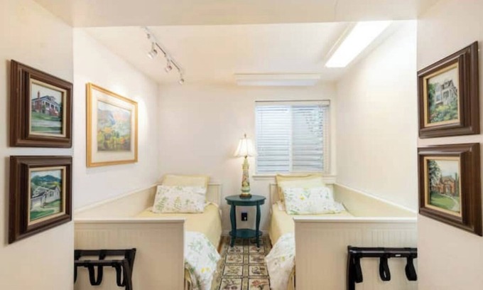 Upper Avenues Casa | High Avenues Traditional