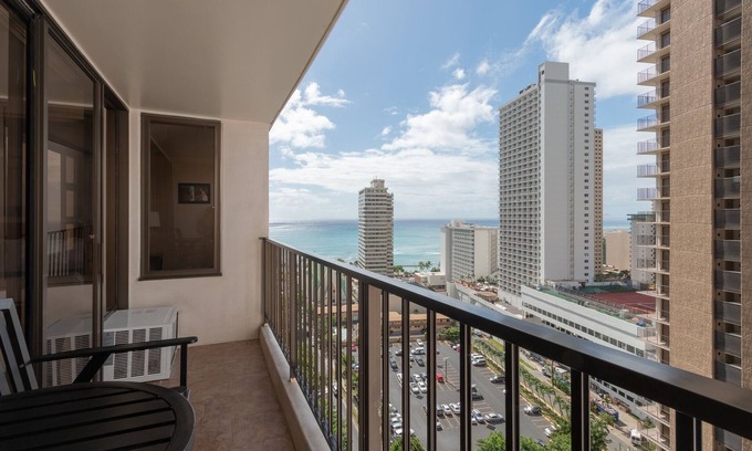 Waikiki Condominio | High Level Waikiki Condo - Enjoy Ocean Views From Your Private Lanai! by Koko Resort Vacation Rentals