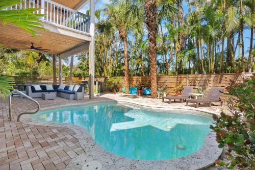 Anna Maria Casa | High Tide Haven