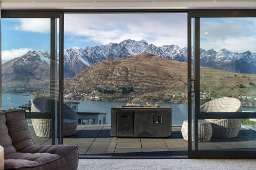 Queenstown Casa | Highview Haven by Relaxaway Holiday Homes