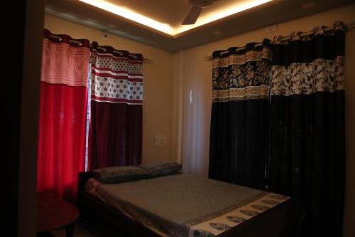 Hireguthi Apartamento | Highway castle