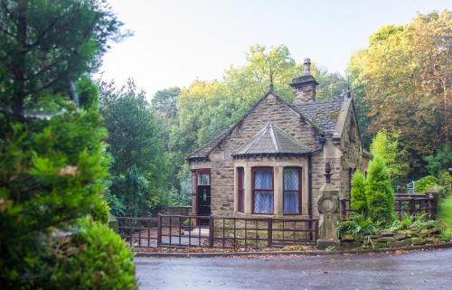 Hoylandswaine Casa | Highwood Lodge