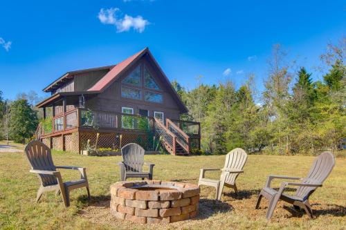Newport Casa | Hike and Unwind, Peaceful Wooded Retreat in Newport