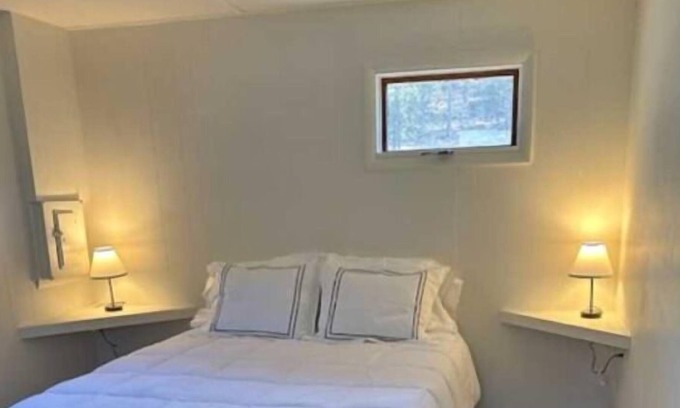 Hillsgrove Cabina | Hiking in World's End State Park! Pets Allowed! Near Hillsgrove Covered Bridge!