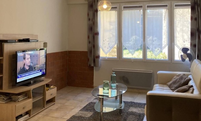 Comps-sur-Artuby Casa | Casa tranquila en el pueblo