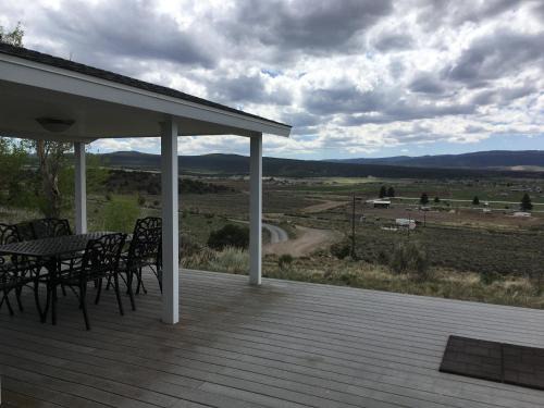 Panguitch Casa | Hilltop Heaven - 5 Star Comfort and Views