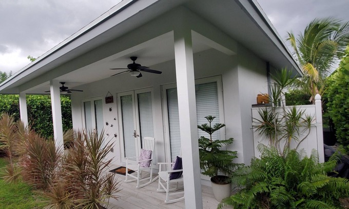 Juno Beach Casa | ¡Hilltop Ocean Side Paradise cerca del estadio Roger Dean!