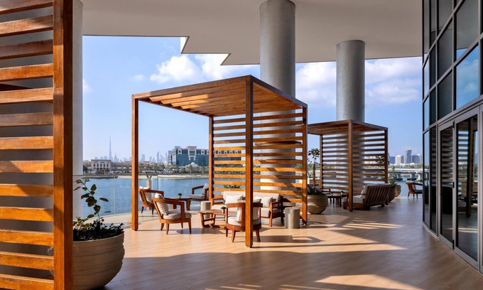 Deira Hotel | Hilton Dubai Creek Hotel & Residences