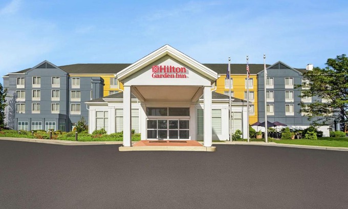 Allentown Hotel | Hilton Garden Inn Allentown Bethlehem Airport