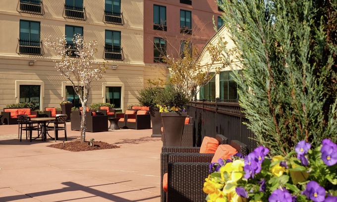 College Park Hotel | Hilton Garden Inn Atlanta Airport/Millenium Center