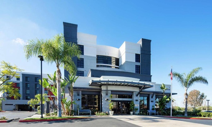 Lake Forest Hotel | Hilton Garden Inn Irvine Spectrum Lake Forest