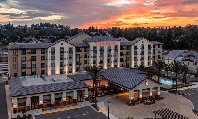 Westmont Hotel | Hilton Garden Inn Pomona, CA