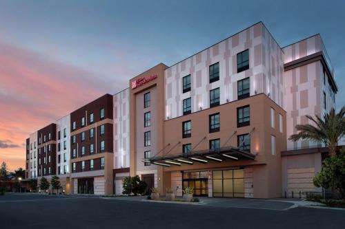 San Jose Hotel | Hilton Garden Inn San Jose Airport