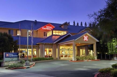 Santa Rosa Hotel | Hilton Garden Inn Sonoma County Airport