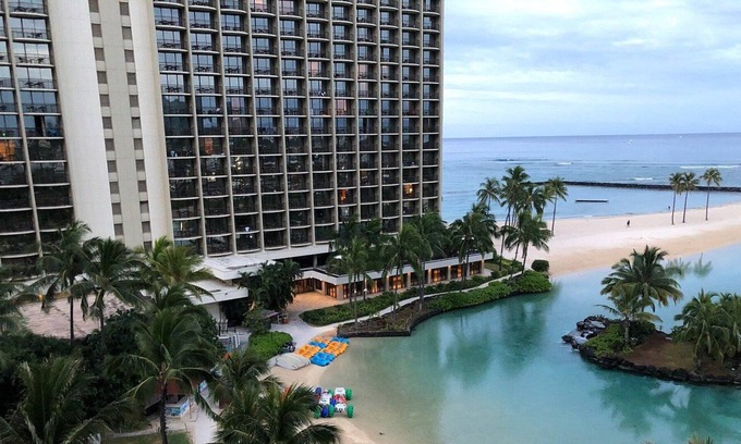 Waikiki Villa | Hilton Hawaiian Village, Lagoon Tower by Hilton Grand Vacations Club 1 bedroom