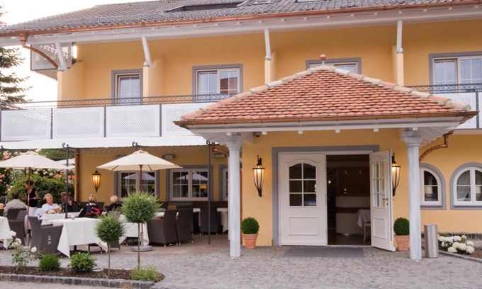 Langenargen Hotel | HIRSCH 1783 Hotel LANDHAUS