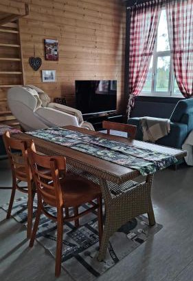 Kankaanpaa Apartamento | Hirsi koulun jumppasalin yksiö