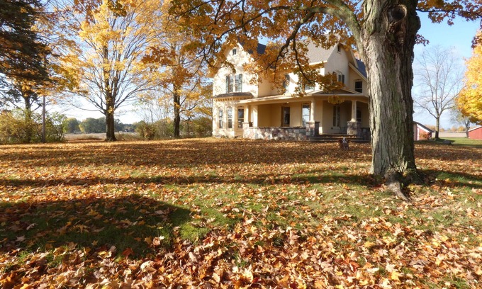 Grass Lake Casa | Historic family farmhouse on 200 lovely acres