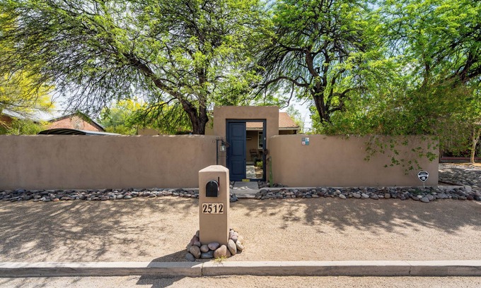 Blenman-Elm Casa | Historic 1944 2-Bedroom Bungalow Near the University of Arizona