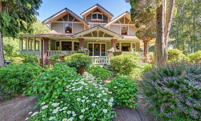 Kent Casa | Casa histórica de Auburn en 37 acres con lago privado!