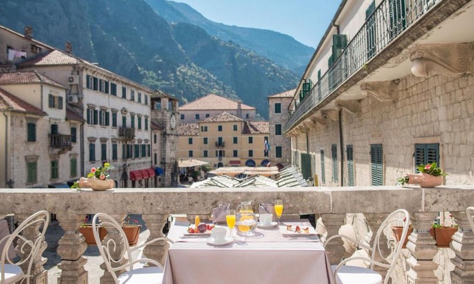 Kotor Old Town Hotel | Historic Boutique Hotel Cattaro