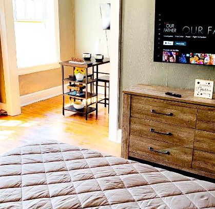 Garden Hills Apartamento | Historic Buckhead Loft Garden Hills