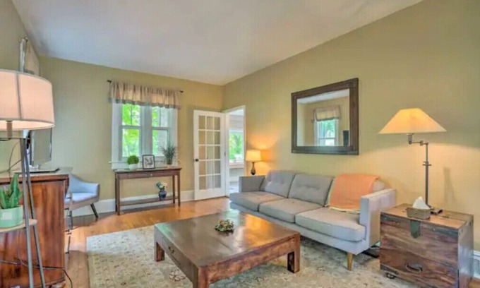 Charles Town Casa | Historic Charles Town Home. Centrally Located
