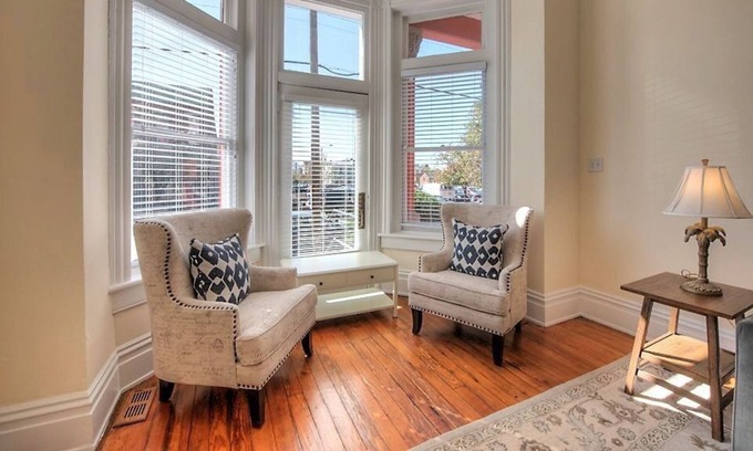 Monroe Ward Apartamento | Historic Downtown RVA 1 BR Sleeps 4